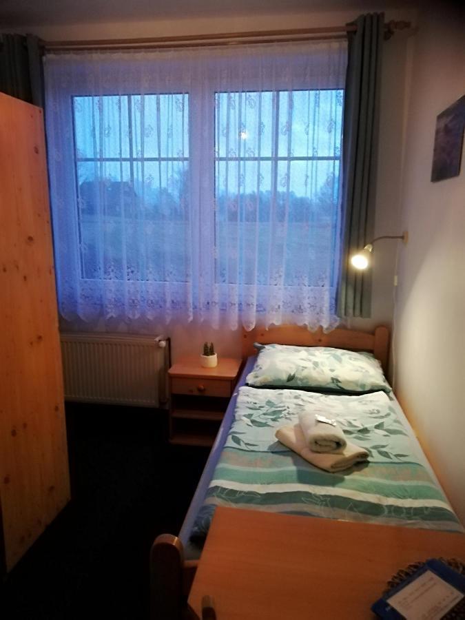 Pension Pastis Janov Exteriör bild